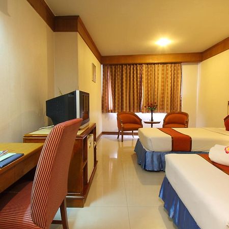 Silom Avenue Inn Bangkok Kültér fotó